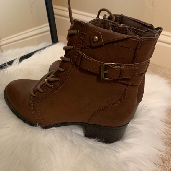 boots - Picture 4 of 5